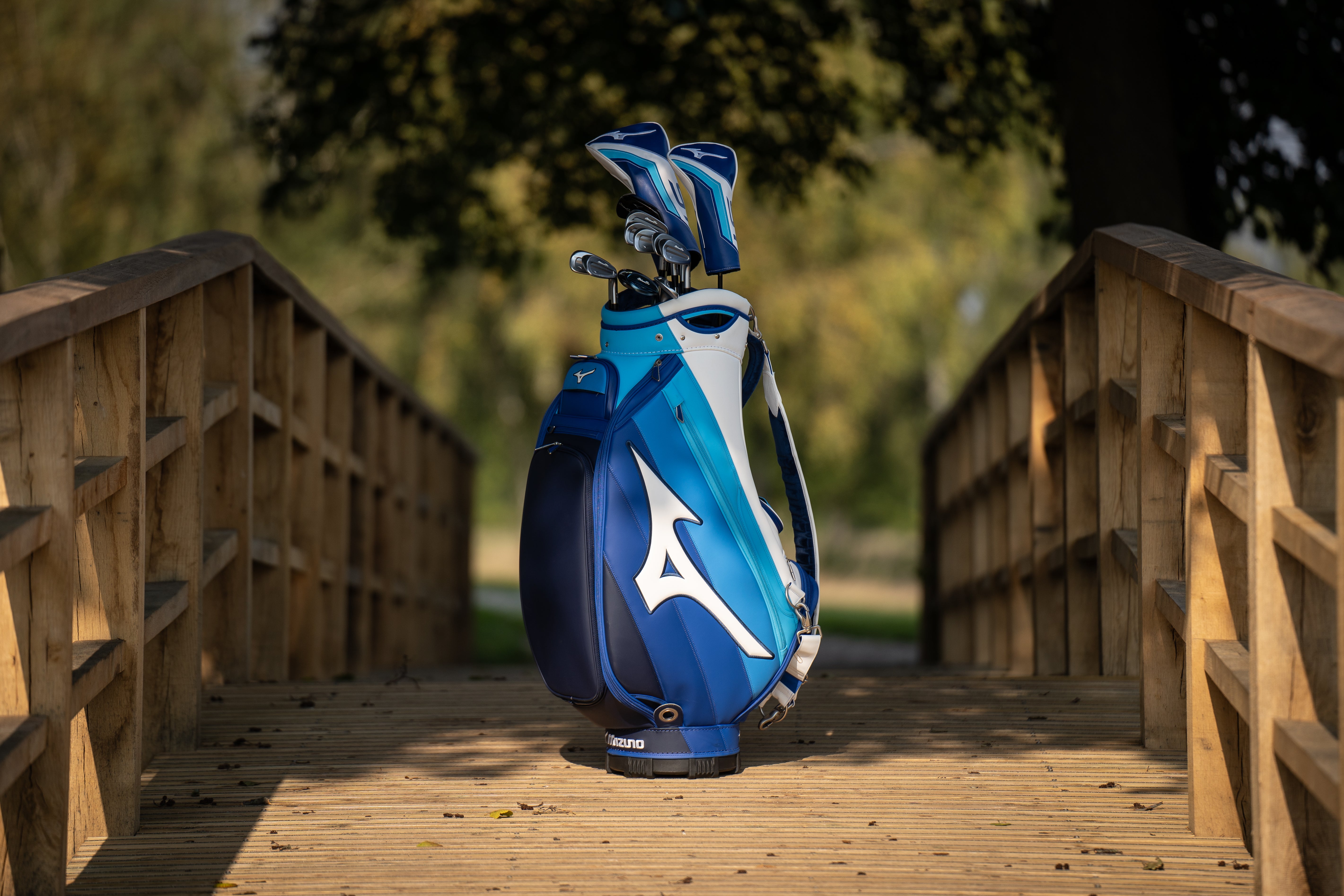 Mizuno Tour Cartbag staff