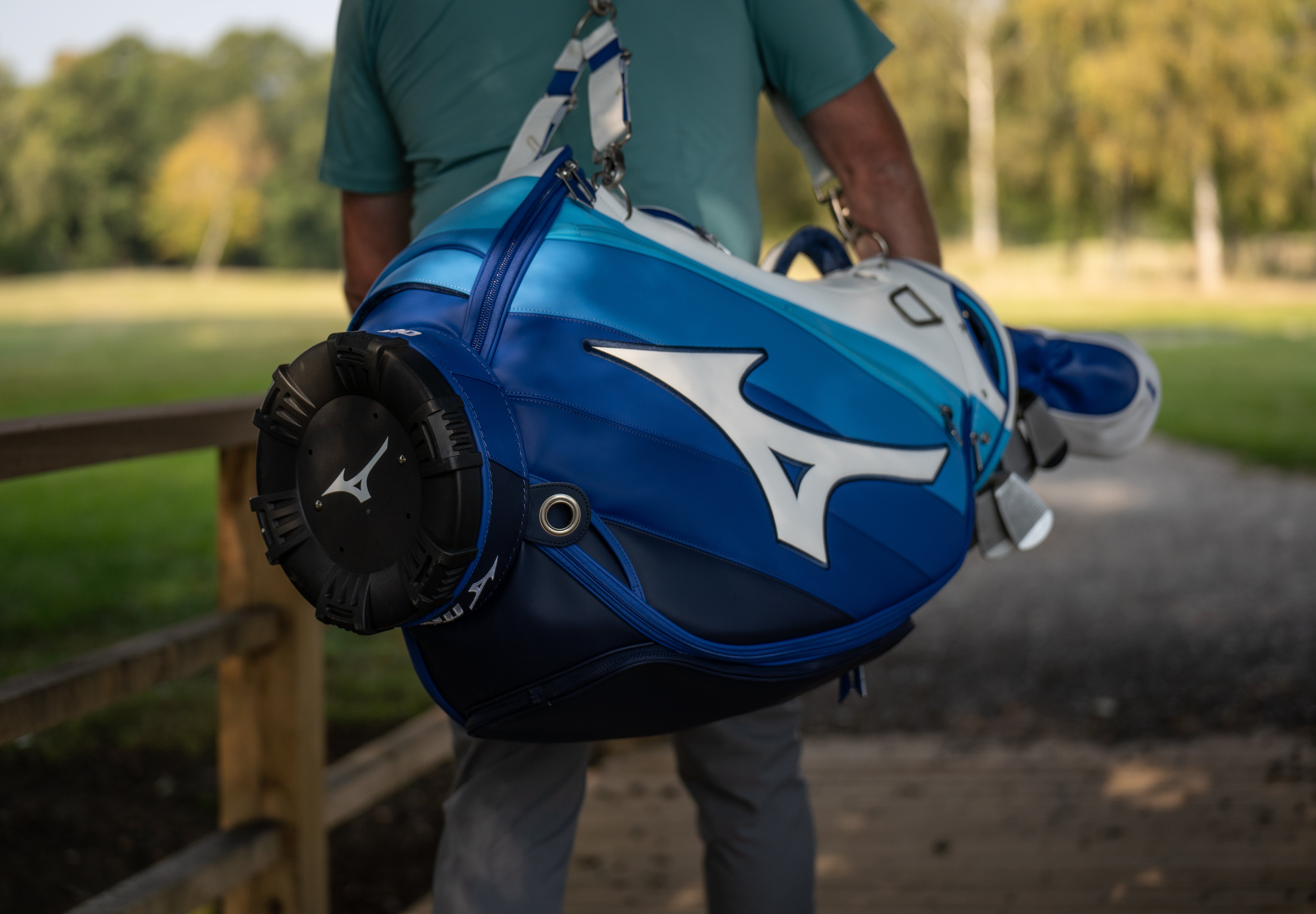 Mizuno Tour Cartbag staff